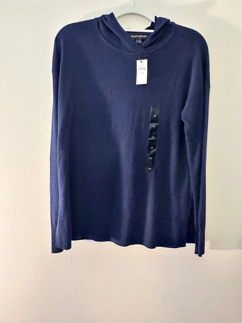 Banana Republic women’s Sweater Hoodie Blue Small with tag